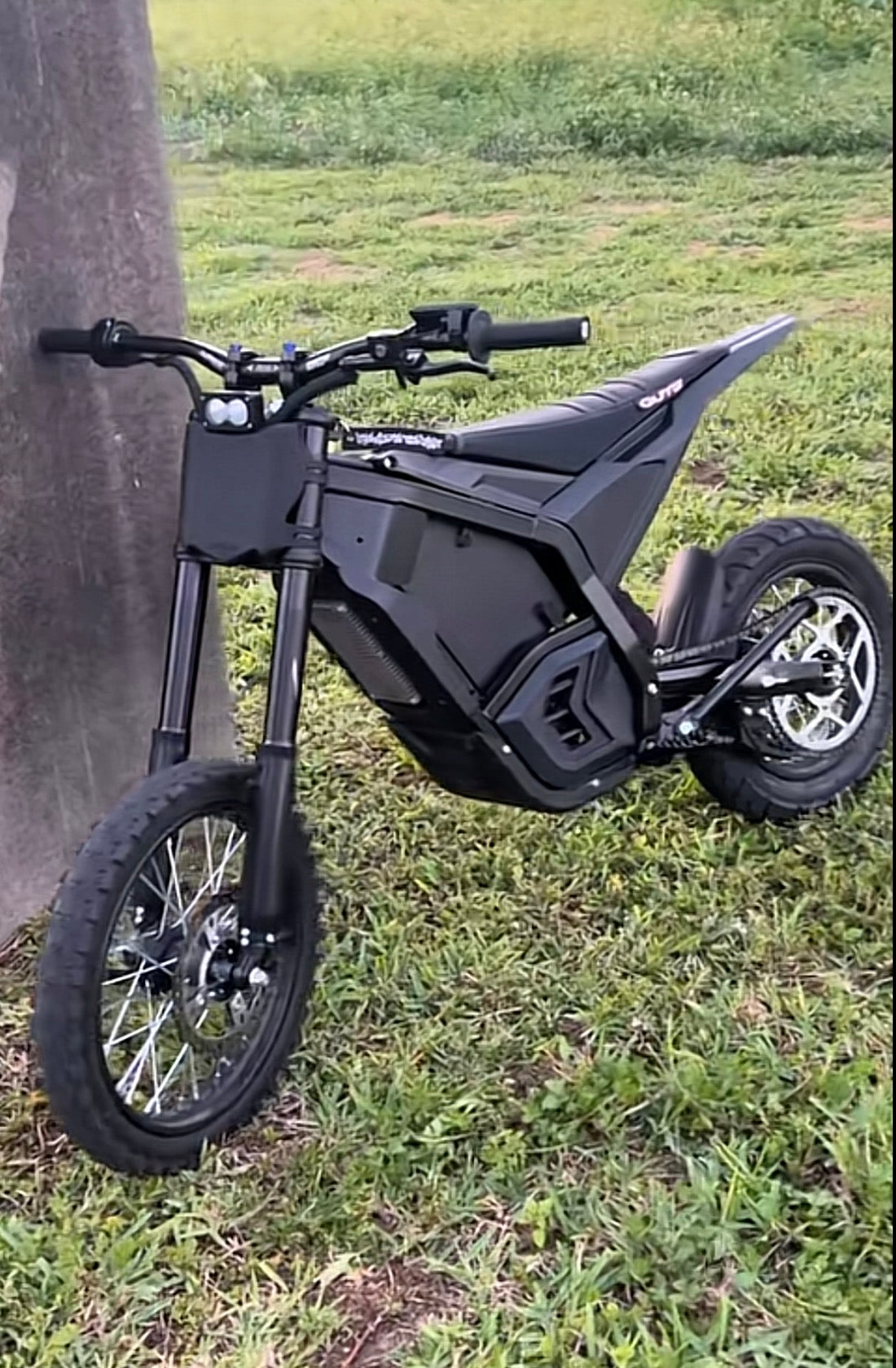 Yozma in 10 seat cover